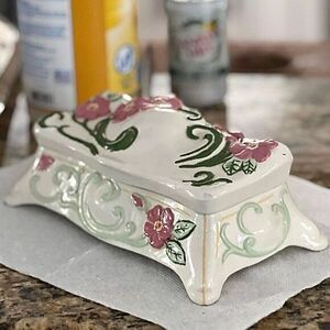 Vintage Handpainted Loma Trinket/Stash‎ Box with Lid. Classic 50s Americana!